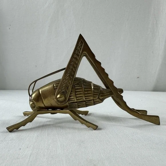Vintage Solid Brass Cricket/Grasshopper Figurine Paperweight W/ Moveable Legs - Picture 5 of 10